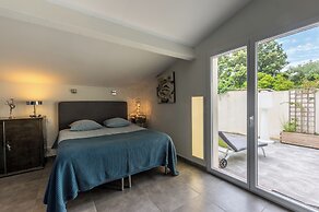 Casa Dina