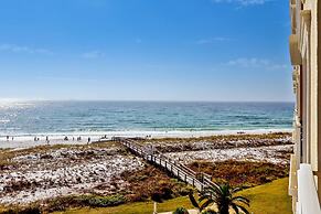 Destin on the Gulf 501 is a Beautiful Gulf Front 5th Floor with Free B