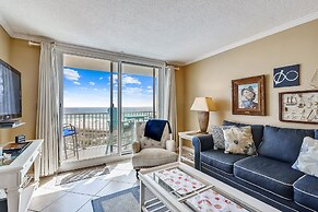 Destin on the Gulf 501 is a Beautiful Gulf Front 5th Floor with Free B