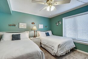 Destin on the Gulf 501 is a Beautiful Gulf Front 5th Floor with Free B