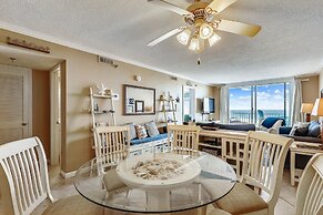 Destin on the Gulf 501 is a Beautiful Gulf Front 5th Floor with Free B