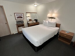 Thomsonite Beach Inn