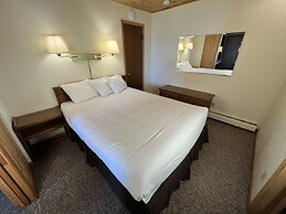 Thomsonite Beach Inn