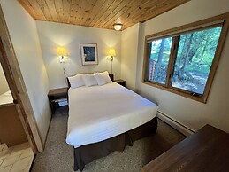 Thomsonite Beach Inn