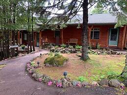 Thomsonite Beach Inn