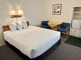 Thomsonite Beach Inn