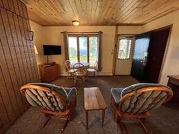 Thomsonite Beach Inn