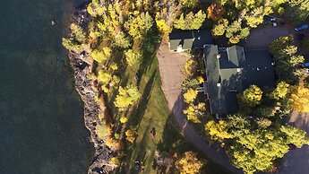 Thomsonite Beach Inn