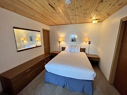 Thomsonite Beach Inn