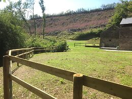 Red Deer Cottage