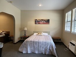 The Ranch Suites