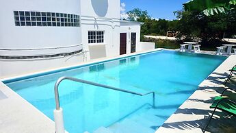 See Belize Vacation Rentals