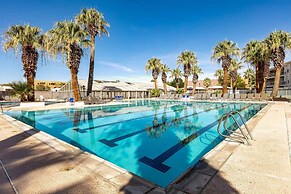 Hilltop Hideaway Vue #28 by RedAwning