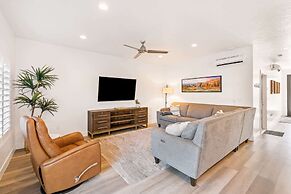 Hilltop Hideaway Vue #28 by RedAwning