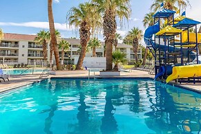 Hilltop Hideaway Vue #28 by RedAwning