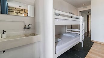 Oporto Invictus Hostel