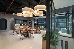 HB Serviced Apartment - Lac Long Quan