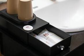 HB Serviced Apartment - Lac Long Quan