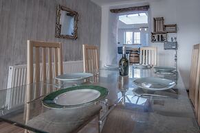 Cambrian Cottage - 3 Bed Cottage - Tenby