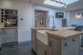 Cambrian Cottage - 3 Bed Cottage - Tenby