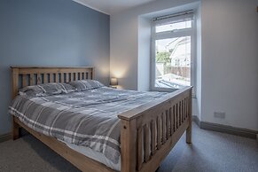 Cambrian Cottage - 3 Bed Cottage - Tenby