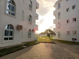 1-bedroom Apartment With Pool View, Beach Experien