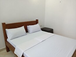 1-bedroom Apartment With Pool View, Beach Experien