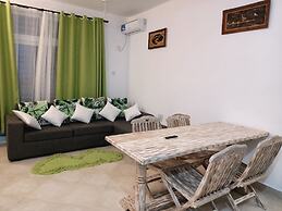 1-bedroom Apartment With Pool View, Beach Experien