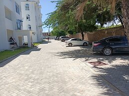 1-bedroom Apartment With Pool View, Beach Experien