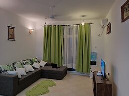 1-bedroom Apartment With Pool View, Beach Experien