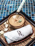 Wanda Reign Resort & Villa Haitang Bay