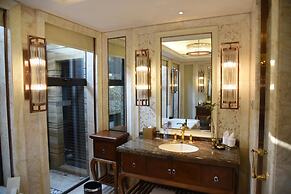 Wanda Reign Resort & Villa Haitang Bay