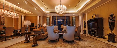 Wanda Reign Resort & Villa Haitang Bay