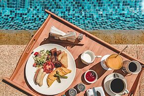 Wanda Reign Resort & Villa Haitang Bay