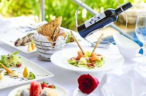 Wanda Reign Resort & Villa Haitang Bay