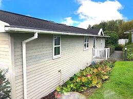 Holiday Lettings Beech Lodge - Stunning 6-bed King