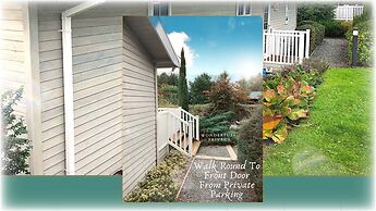 Holiday Lettings Beech Lodge - Stunning 6-bed King