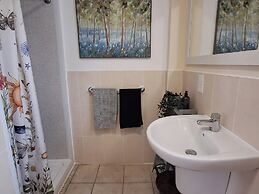 Carreg Cennen Cottage