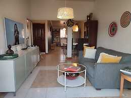 Oheneba Tema - Luxury Hot -tub Retreat With Wi-fi