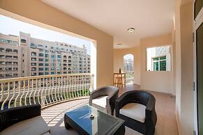 2BR on Palm Jumeirah With Beach and Complimentary Golf