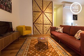 Downtown Prestige by Homing