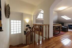 Grand Parliament Duplex by Homing