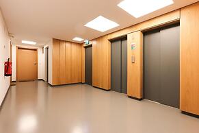 Modern Bright Avenidas Novas by Homing