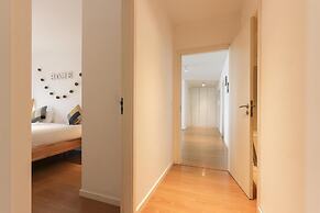 Modern Bright Avenidas Novas by Homing