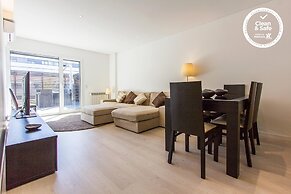 Expo River Side by Homing