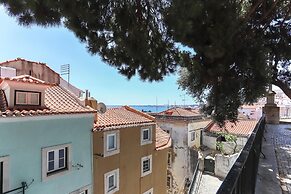 Alfama Suite by Homing