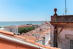 Alfama Suite by Homing