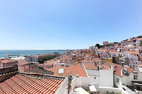 Alfama Suite by Homing