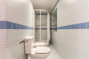 Typical Mouraria by Homing