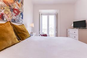 Typical Mouraria by Homing